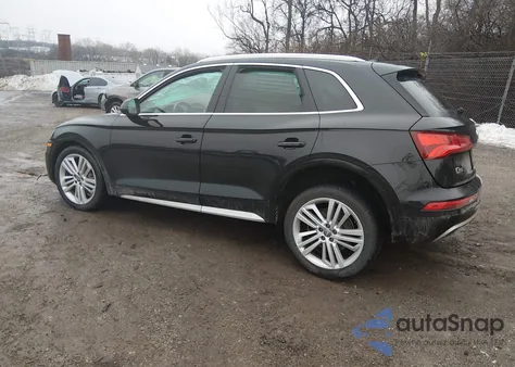 2018 Audi Q5 2.0T Premium/2.0T Tech Premium z USA, uszkodzony, nr VIN WA1BNAFY7J2161930